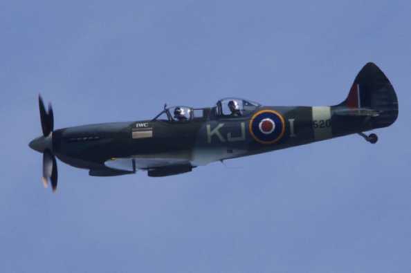 17 September 2021 - 13-03-27

-------------------
Spitfire G-ILDA over Dartmouth & Kingswear